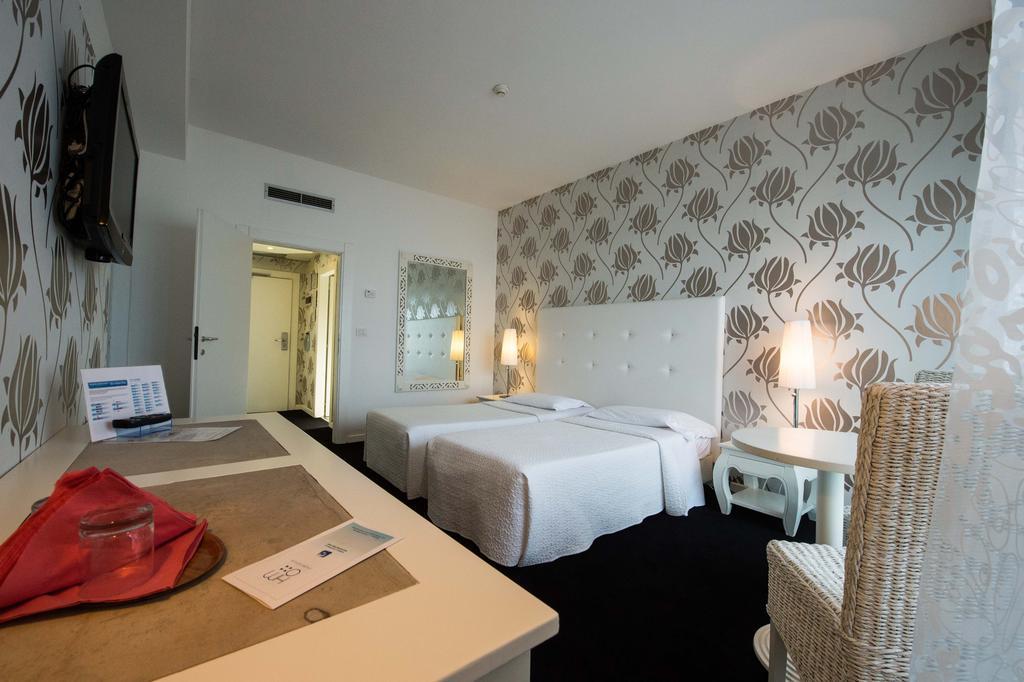 Hotel Mediterraneo Riccione